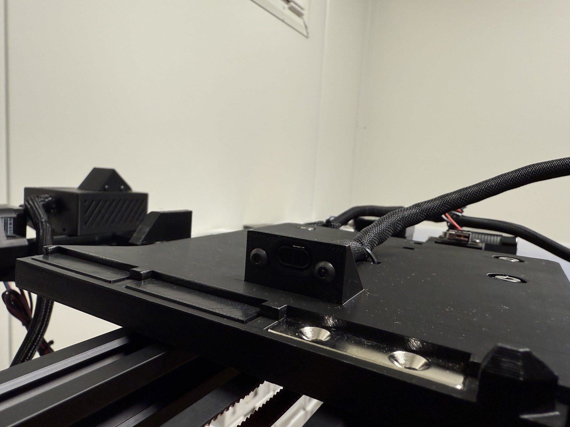 LiDAR sensor and moving head